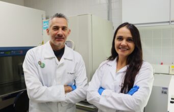 Materiais poliméricos bioadsorventes contendo microalgas da Unicamp são alternativas para o tratamento de águas