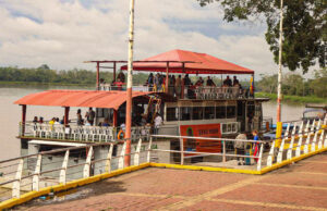 Flotilha Amazônica Yaku Mama inicia uma travessia histórica rumo à COP30 com o objetivo de exigir justiça climática e o fim da extração de combustíveis fósseis na Amazônia