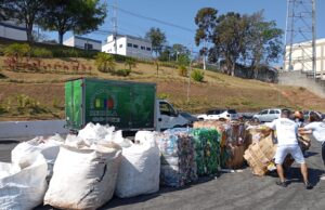 Cotia coleta mais de uma tonelada de resíduos recicláveis no ‘Dia Mundial da Limpeza’