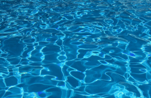 Apenas 5% das empresas atribuem valor financeiro à água, apesar de riscos bilionários, revelam dados do CDP