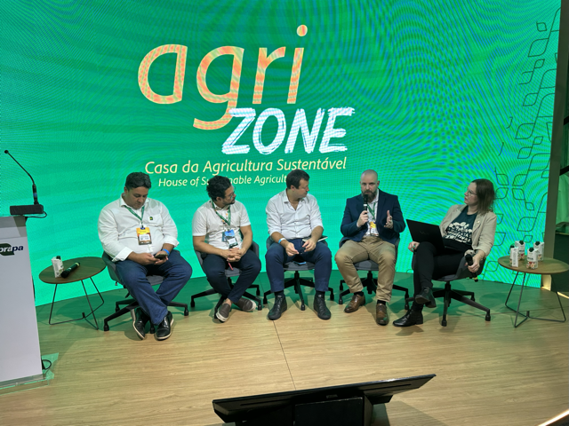 Thiago-Castro-Gerente-P-D-Koppert-Brasil--participa-de-painel-na-AgriZone-no-segundo-dia-de-COP30--credito-Koppert-Brasil Média