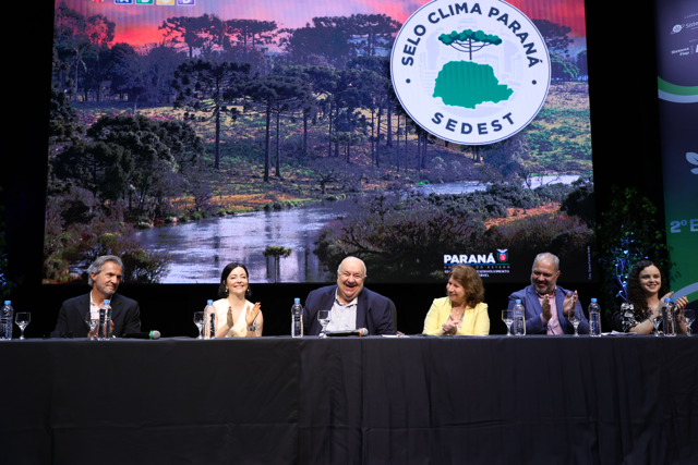 0f1a0984-0--1- Média