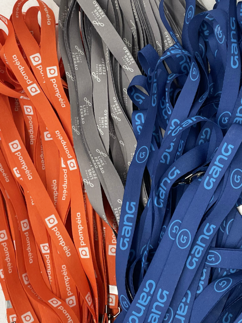 ILF-novo-cordao-cracha--3- Média