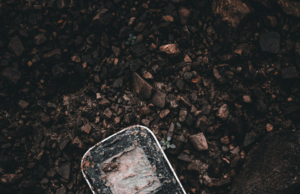 Ganhou um celular novo no Natal? Saiba como descartar o antigo de forma correta