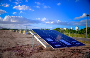 Aeroporto de Vitória inicia construção de complexo de usinas solares