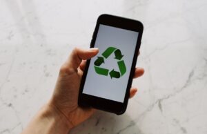 Brasil gera 2,4 milhões de toneladas de lixo eletrônico e mercado de recondicionados desponta como solução sustentável
