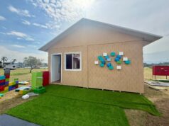 Casa feita com duas toneladas de plástico reciclado é montada em São José dos Campos e mostra o futuro da construção civil sustentável